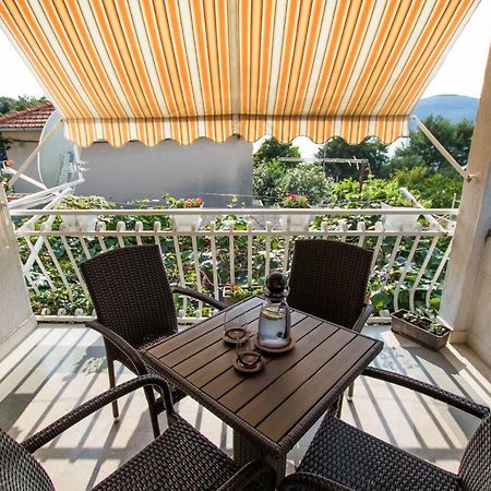 Apartment Cherie Trogir Exterior photo